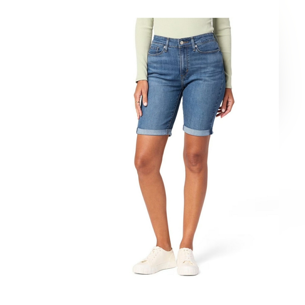 Levi Strauss Signature™ NWT Women's Mid Rise Bermuda Shorts - 14